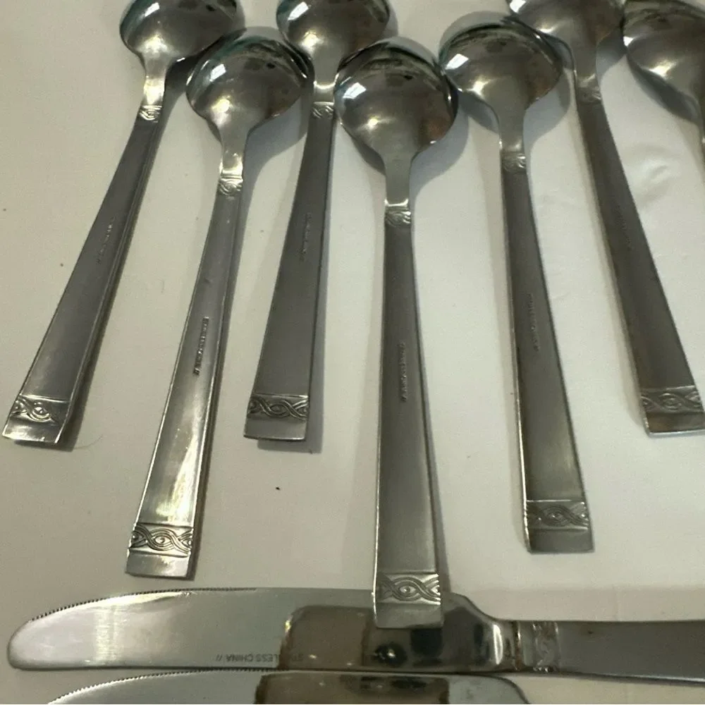 Cambridge Stainless Flatware Danielle Dinner Forks Knives Spoons‎ Set of 24 Pcs